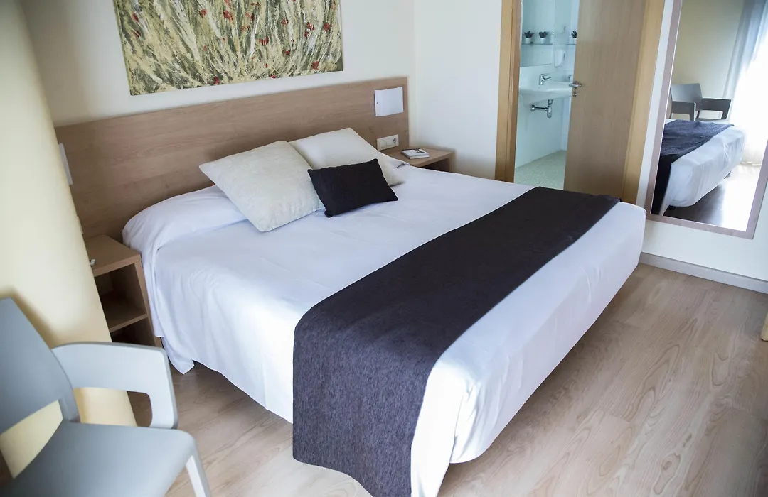Aura Park Aparthotel Fira Barcelona-1